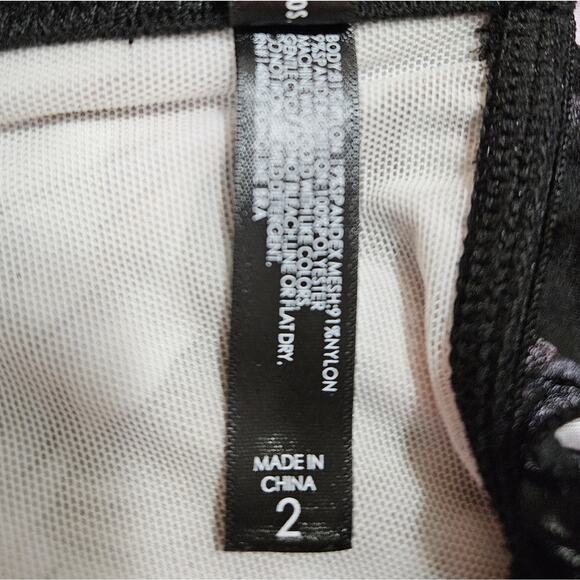 Torrid Satin Ruffle Underwire Bra Size 2 - Picture 3 of 6